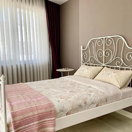 Konak Cleopatra Twin Towers 2 Plus 1 Apartment